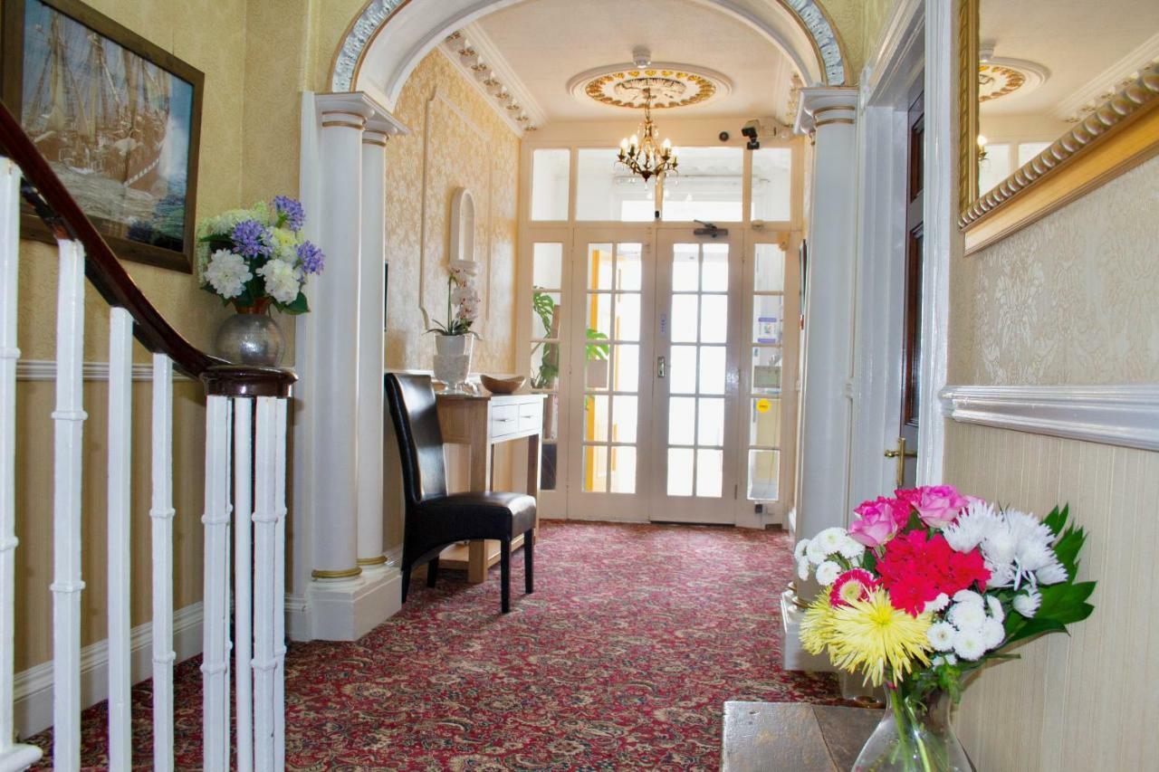 Helmsman Guesthouse Aberystwyth Extérieur photo